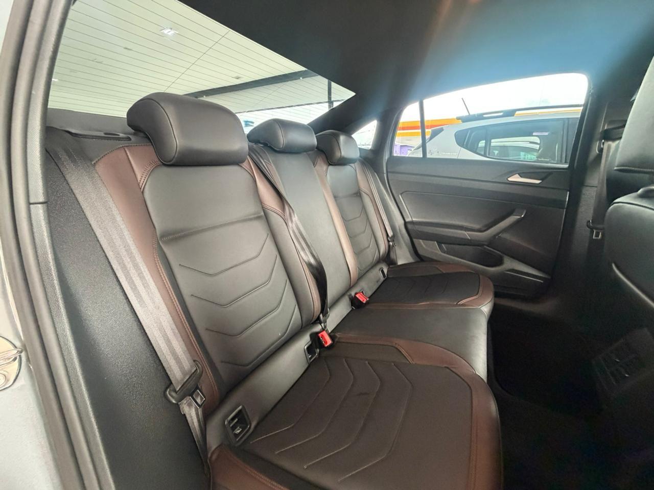 VOLKSWAGEN Virtus - Foto