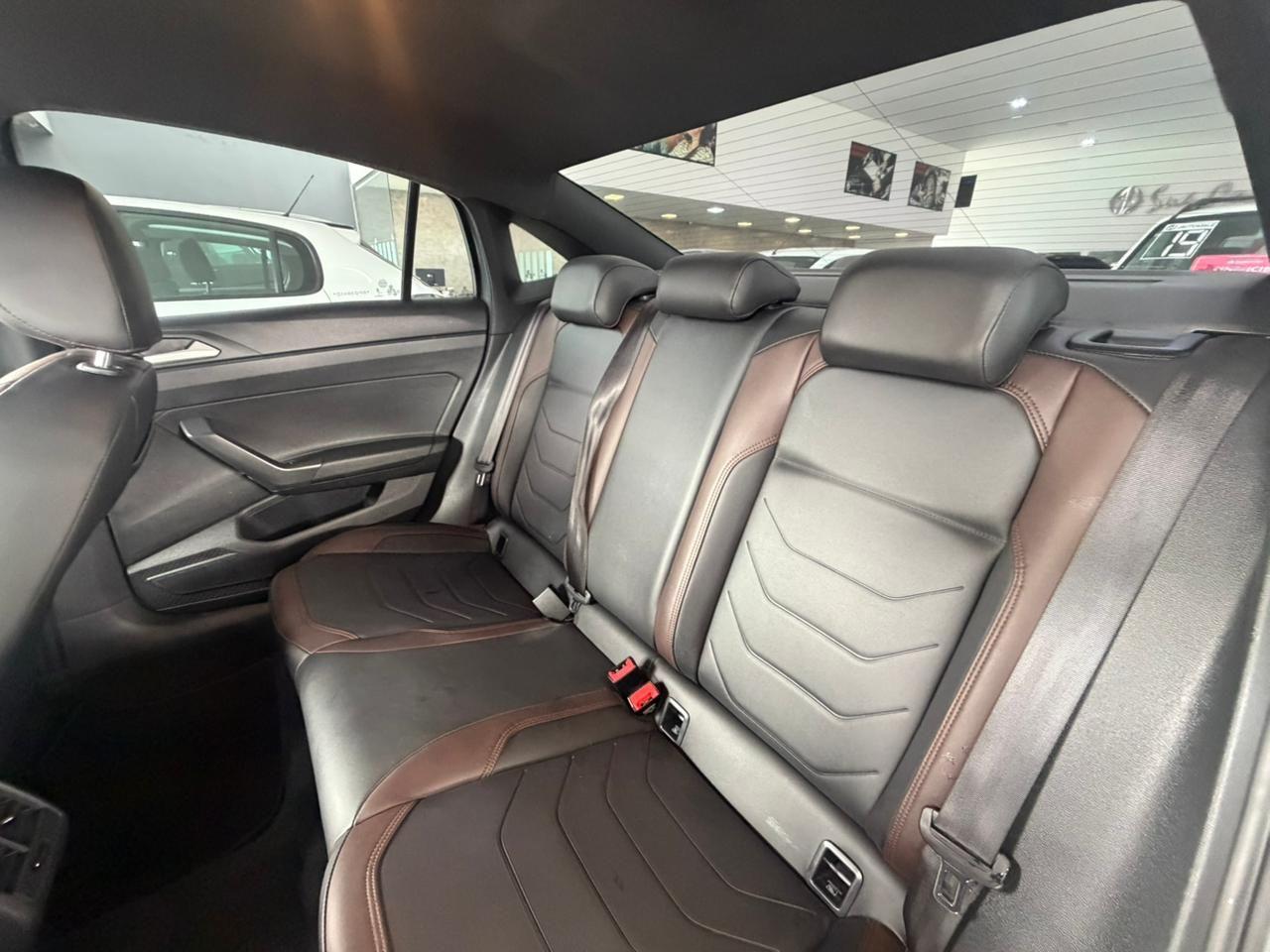 VOLKSWAGEN Virtus - Foto