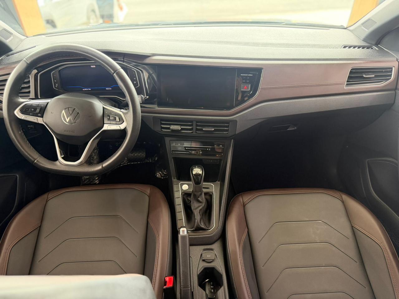 VOLKSWAGEN Virtus - Foto