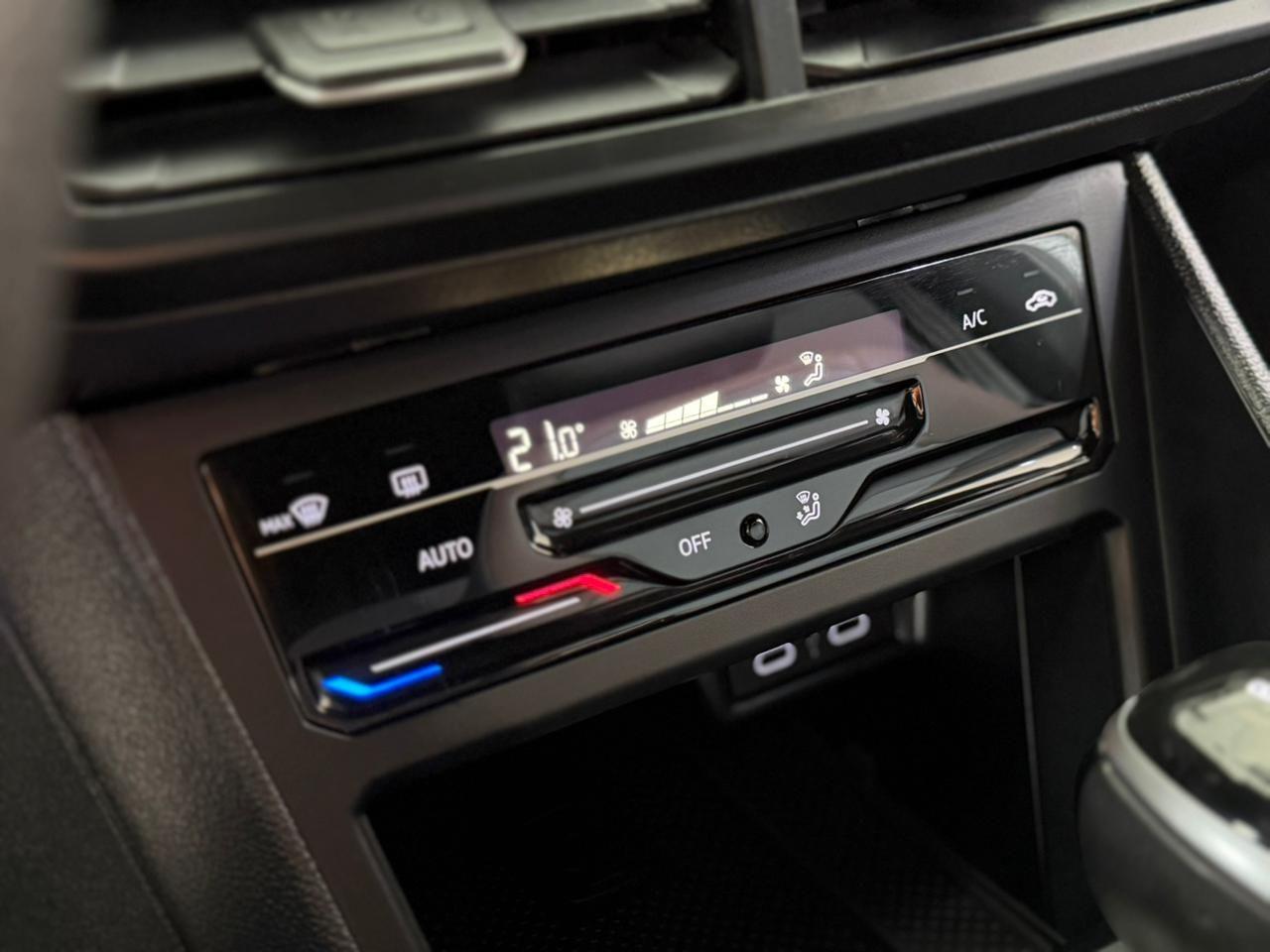 VOLKSWAGEN Virtus - Foto