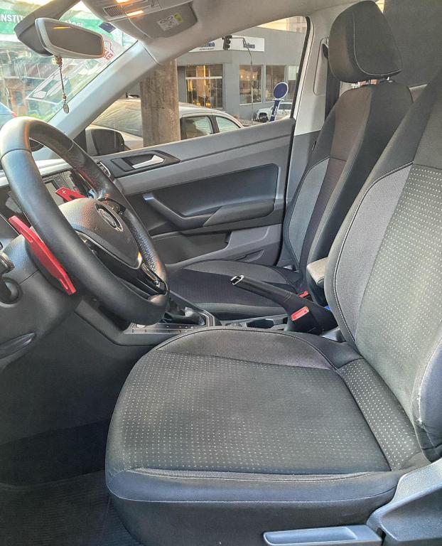 VOLKSWAGEN Virtus - Foto