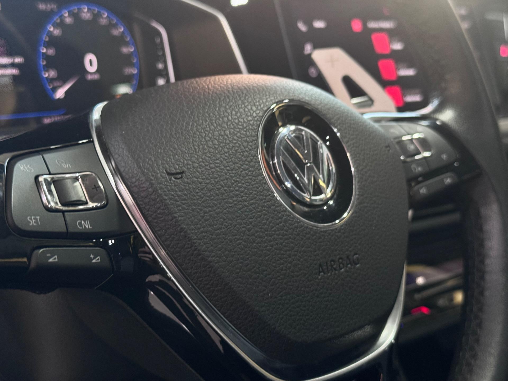 VOLKSWAGEN Virtus - Foto