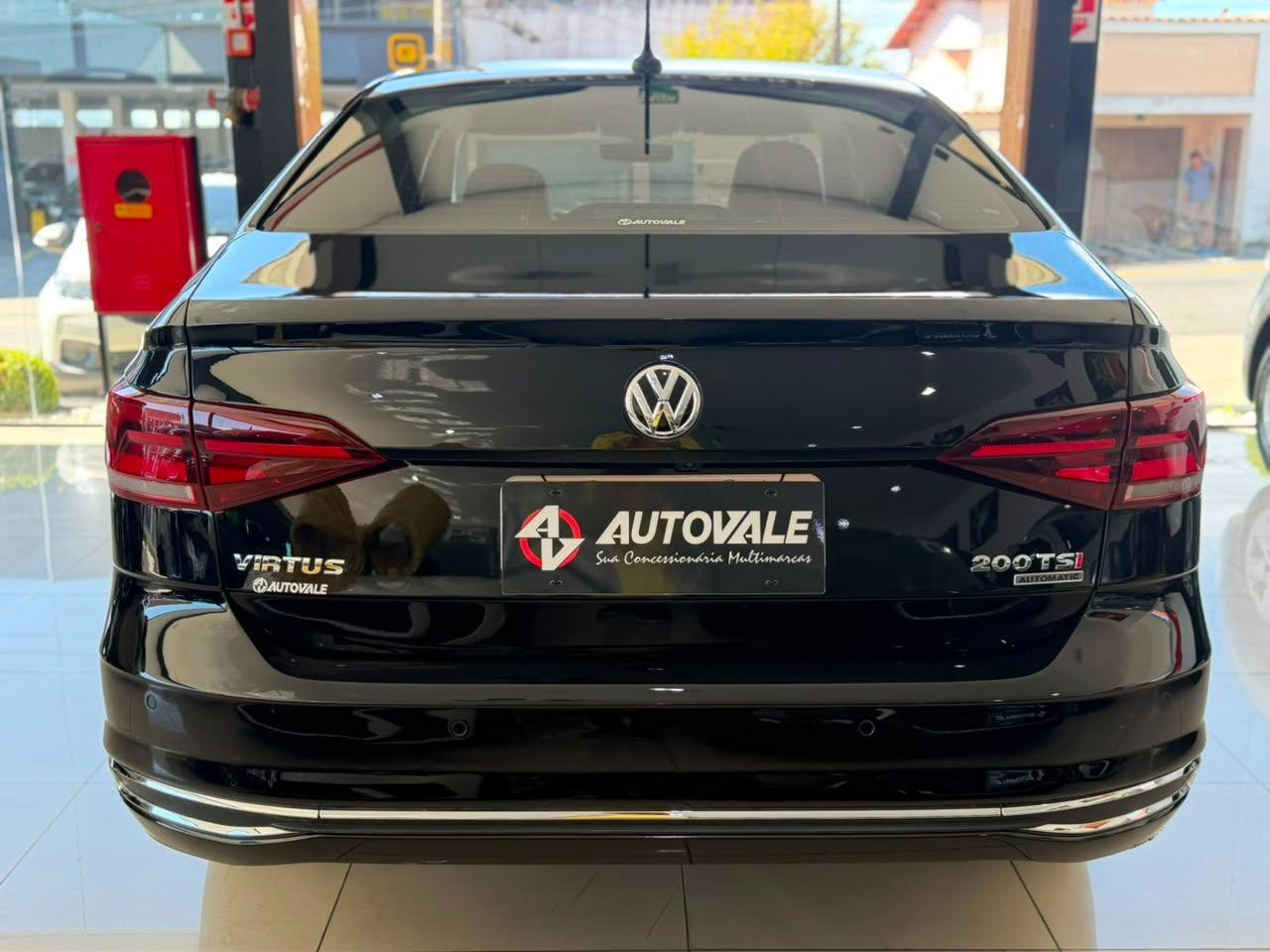 VOLKSWAGEN Virtus - Foto