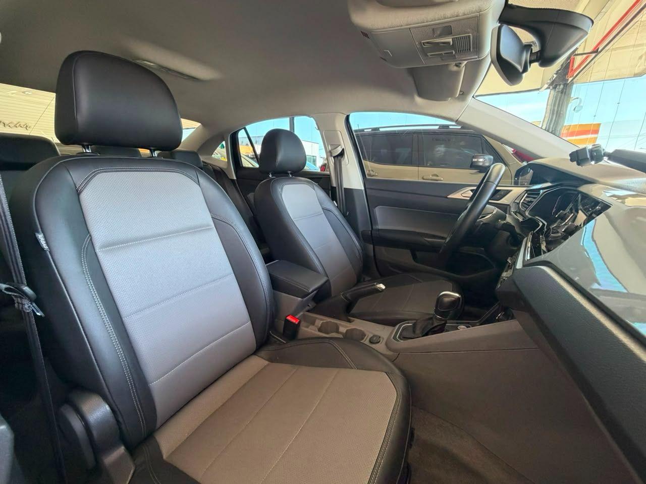 VOLKSWAGEN Virtus - Foto