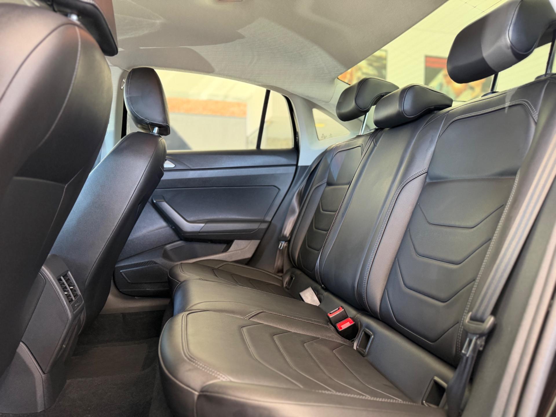 VOLKSWAGEN Virtus - Foto