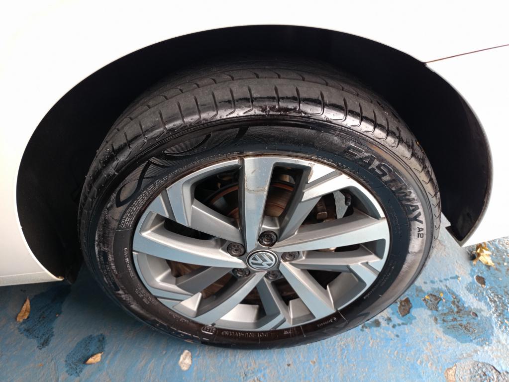 VOLKSWAGEN Virtus - Foto