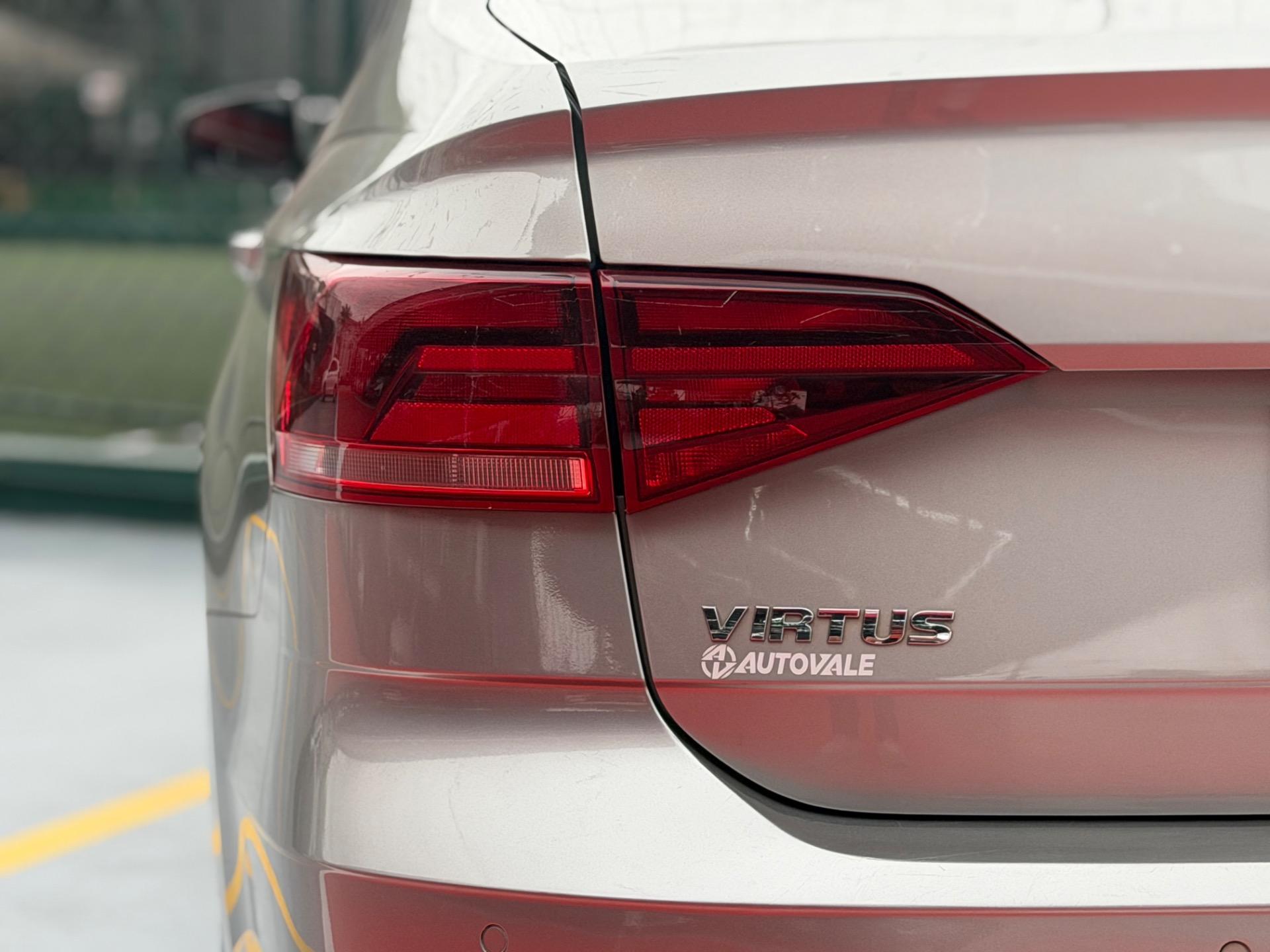 VOLKSWAGEN Virtus - Foto