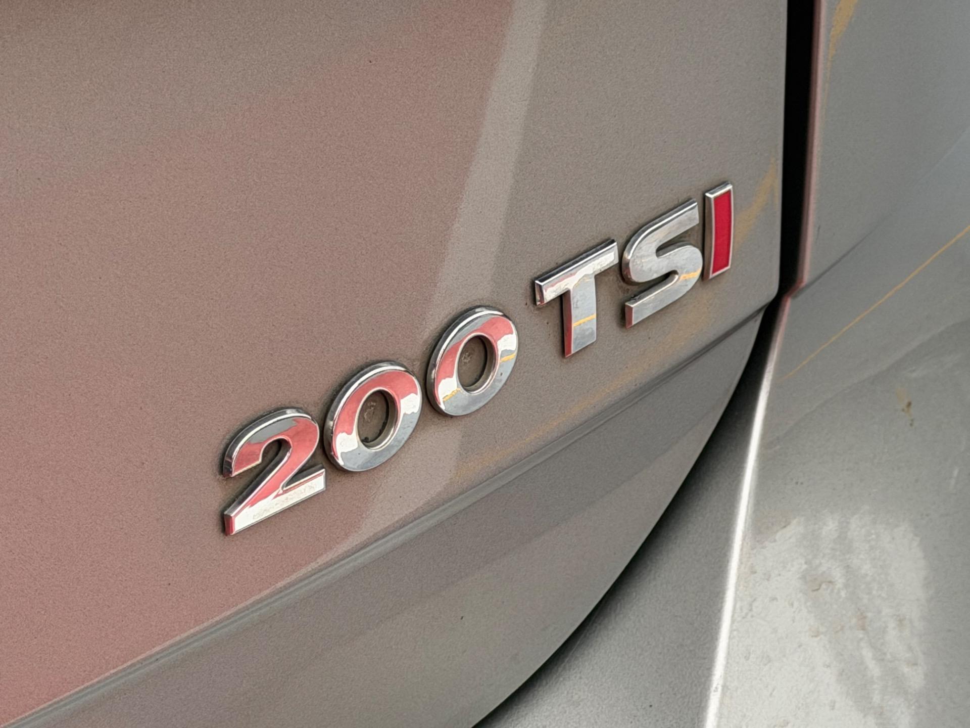 VOLKSWAGEN Virtus - Foto