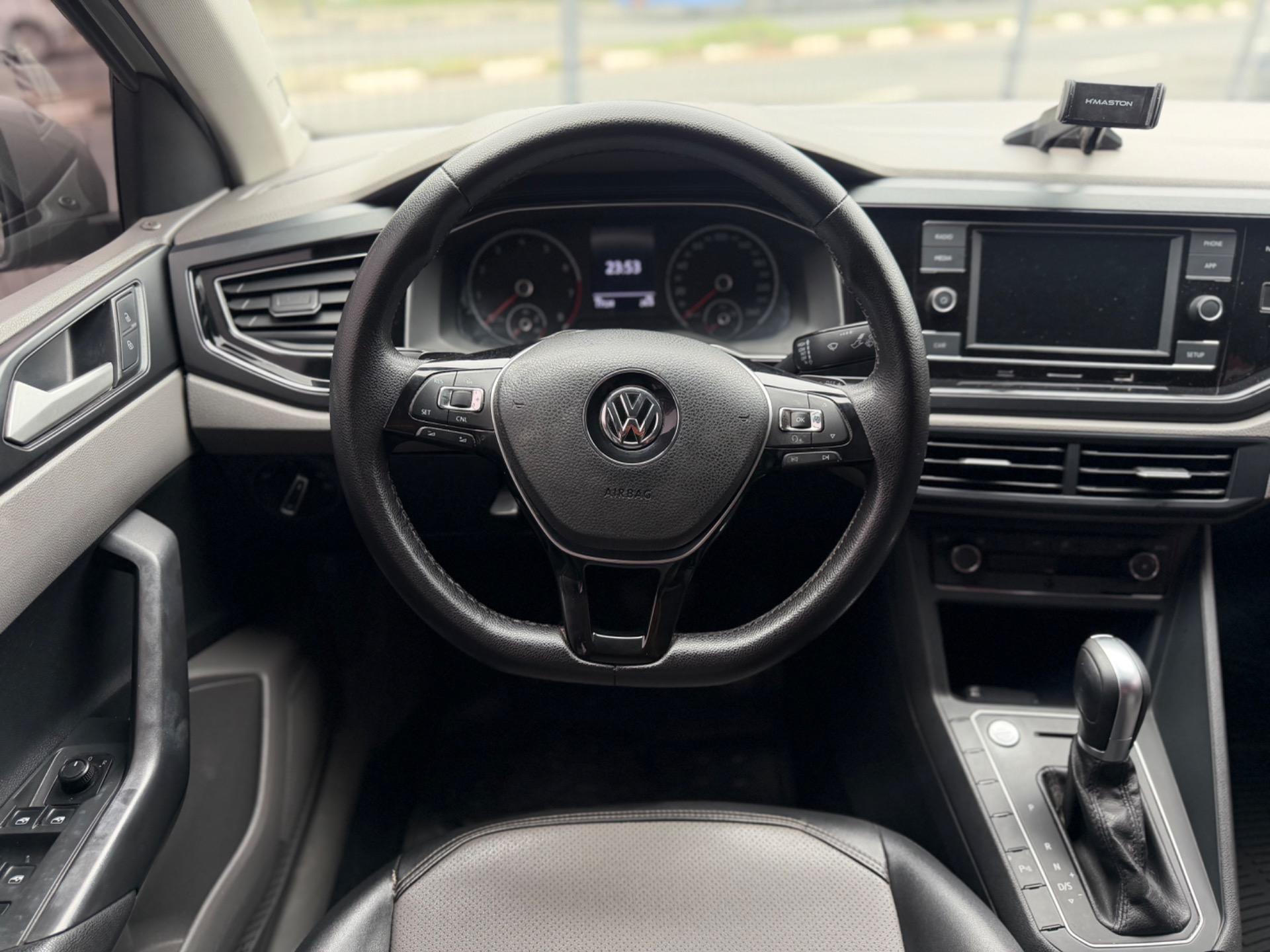 VOLKSWAGEN Virtus - Foto