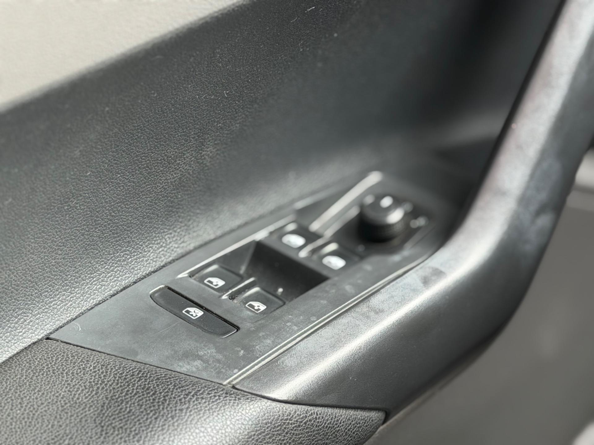 VOLKSWAGEN Virtus - Foto