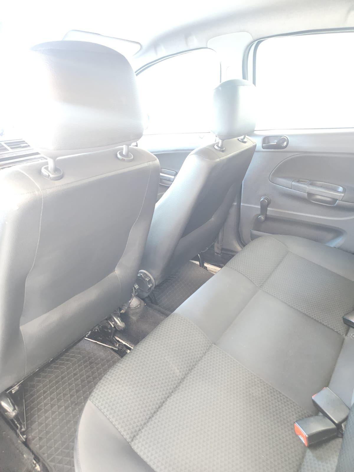 VOLKSWAGEN Voyage - Foto