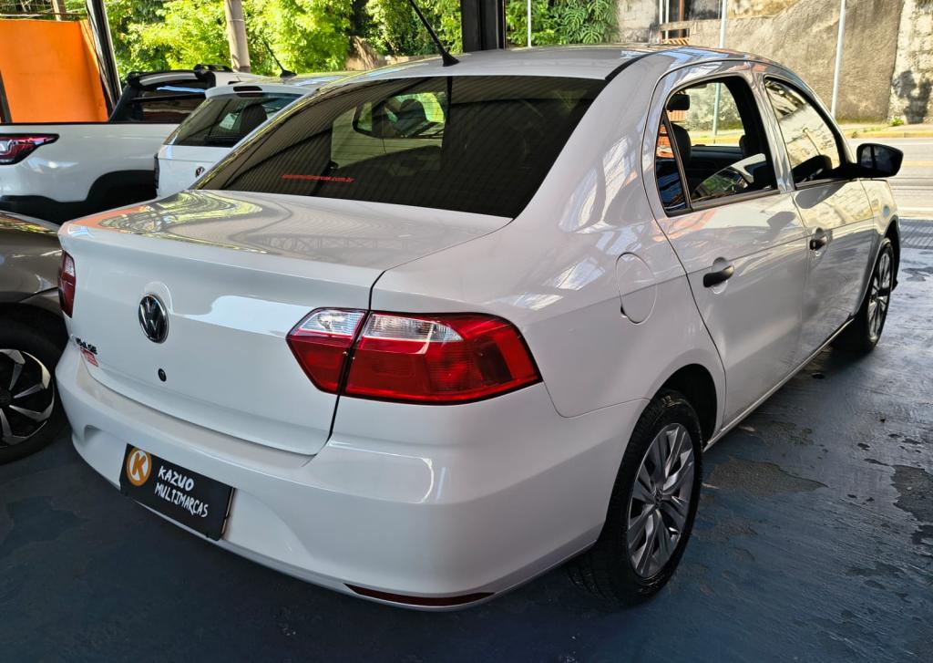 VOLKSWAGEN Voyage - Foto