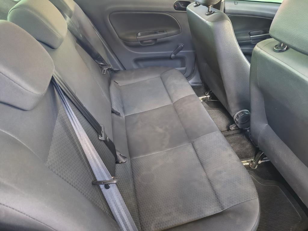 VOLKSWAGEN Voyage - Foto