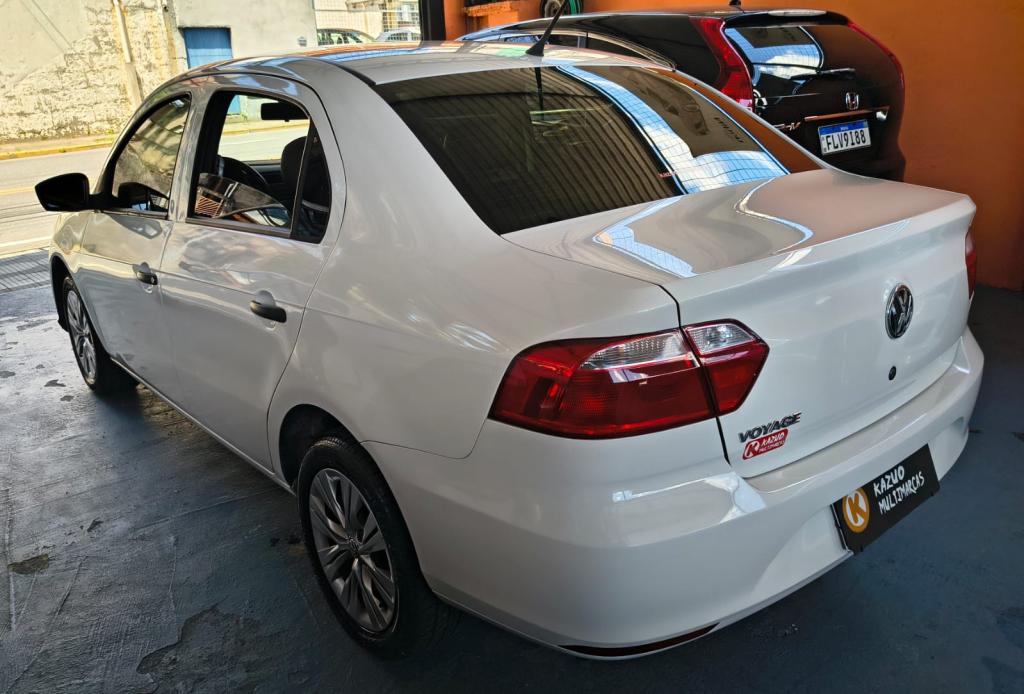 VOLKSWAGEN Voyage - Foto