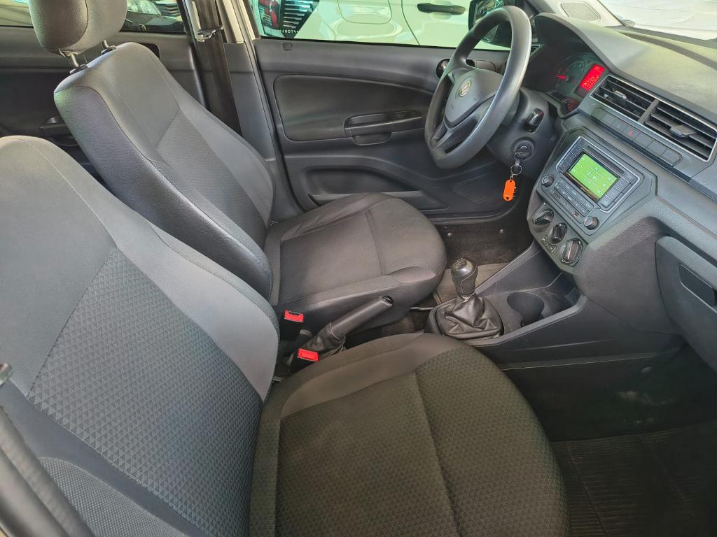 VOLKSWAGEN Voyage - Foto