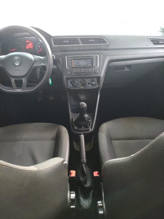 VOLKSWAGEN Voyage - Foto