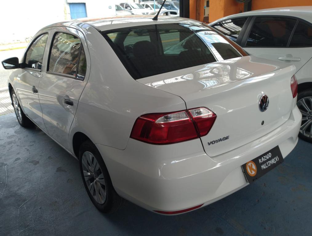 VOLKSWAGEN Voyage - Foto