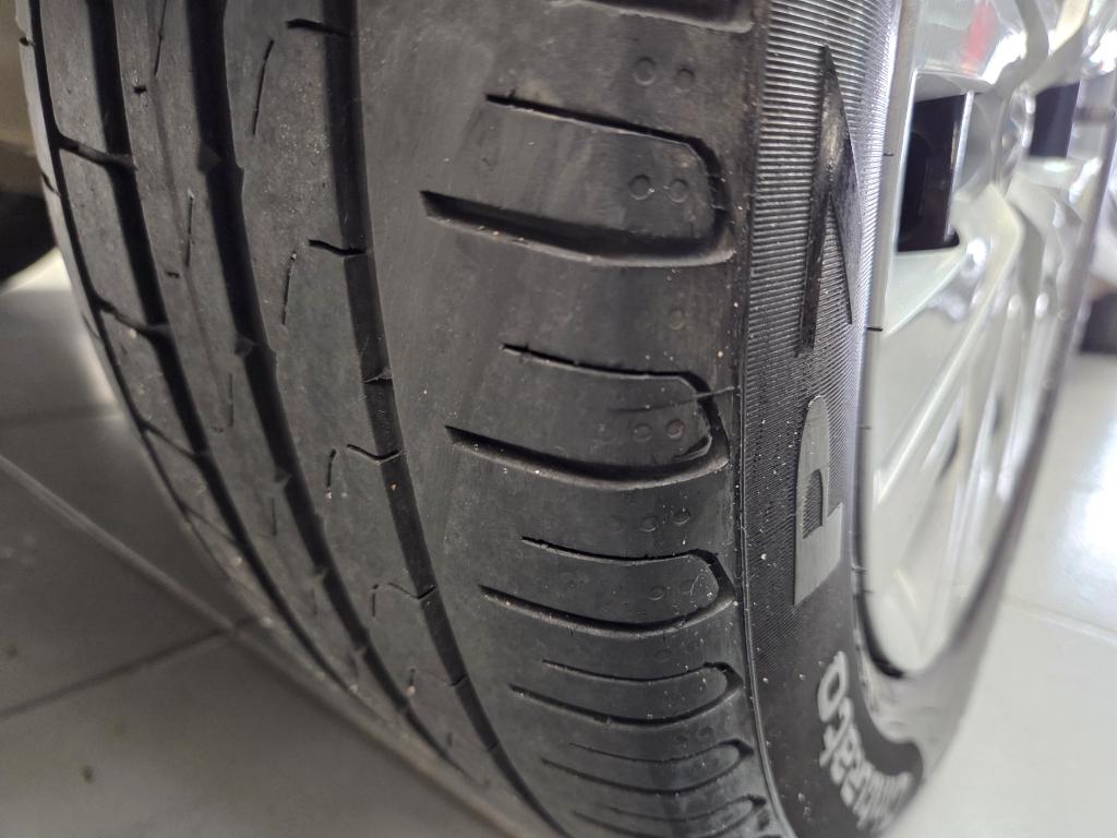 VOLKSWAGEN Voyage - Foto