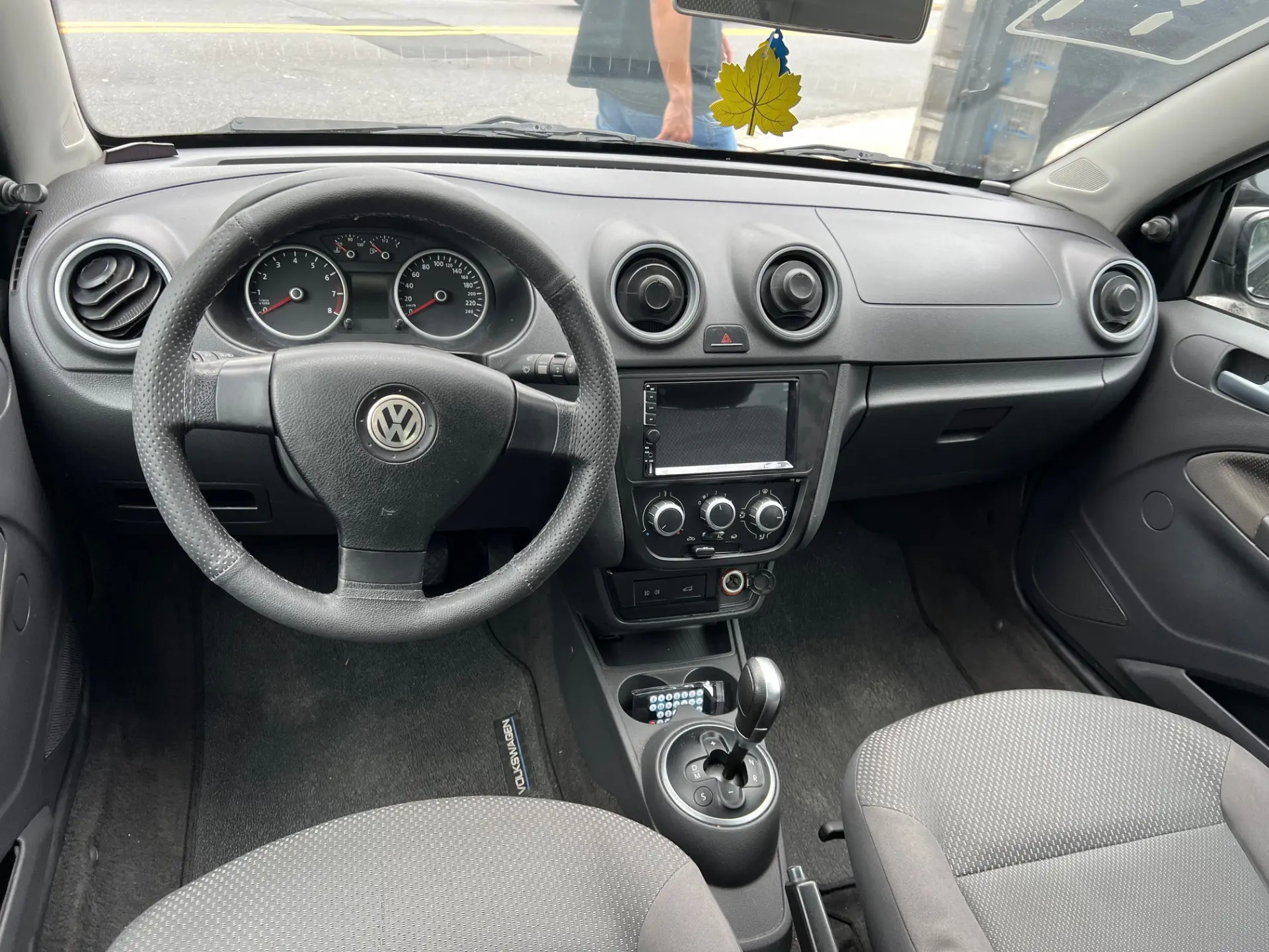 VOLKSWAGEN Voyage - Foto