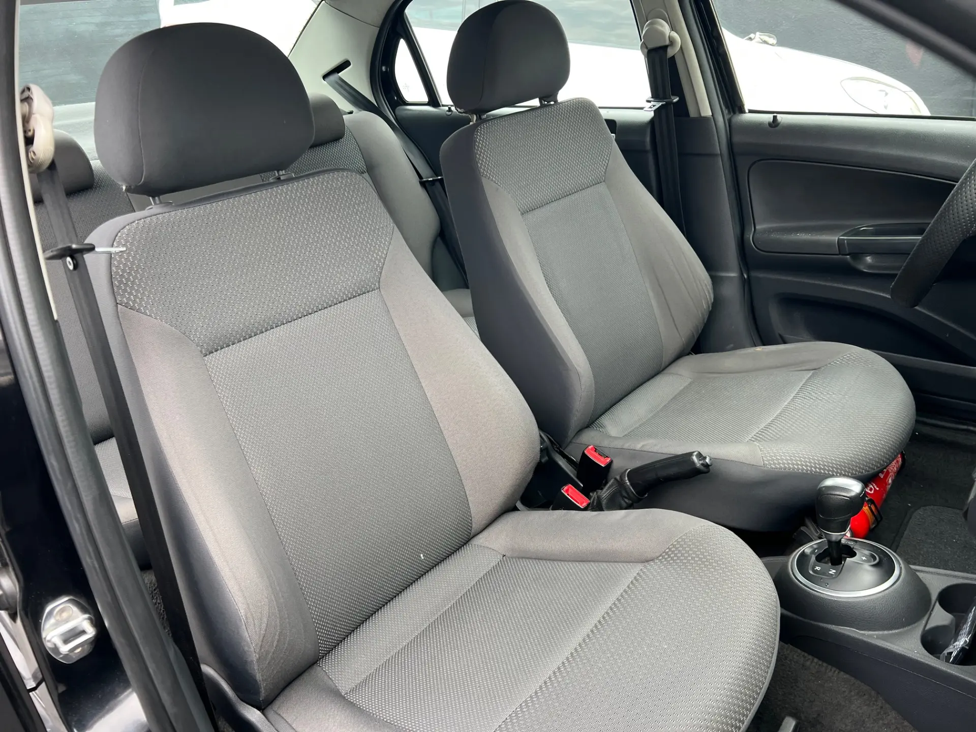 VOLKSWAGEN Voyage - Foto