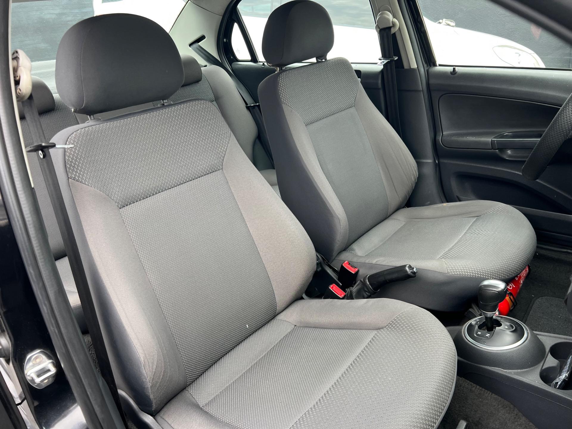 VOLKSWAGEN Voyage - Foto