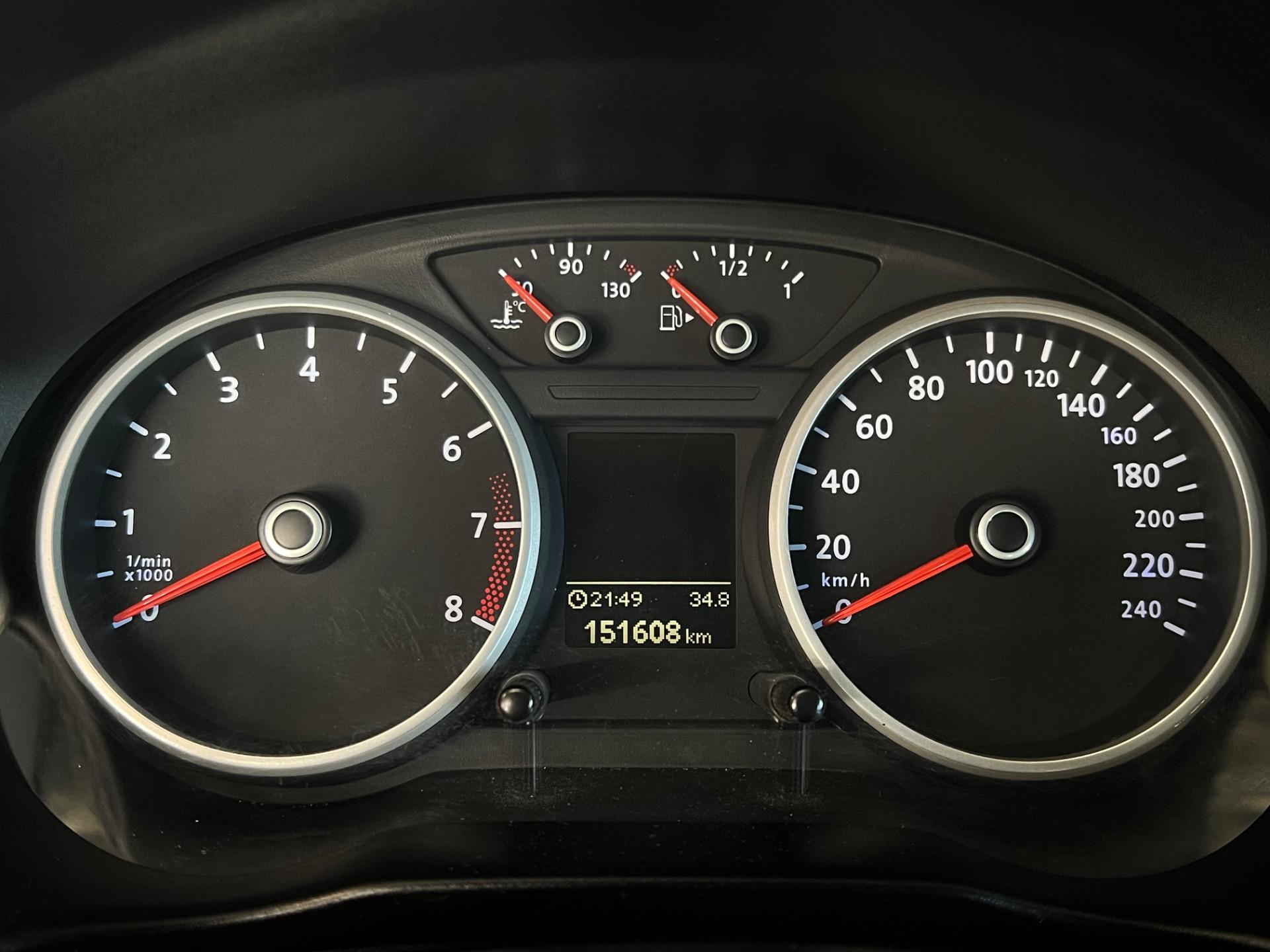 VOLKSWAGEN Voyage - Foto