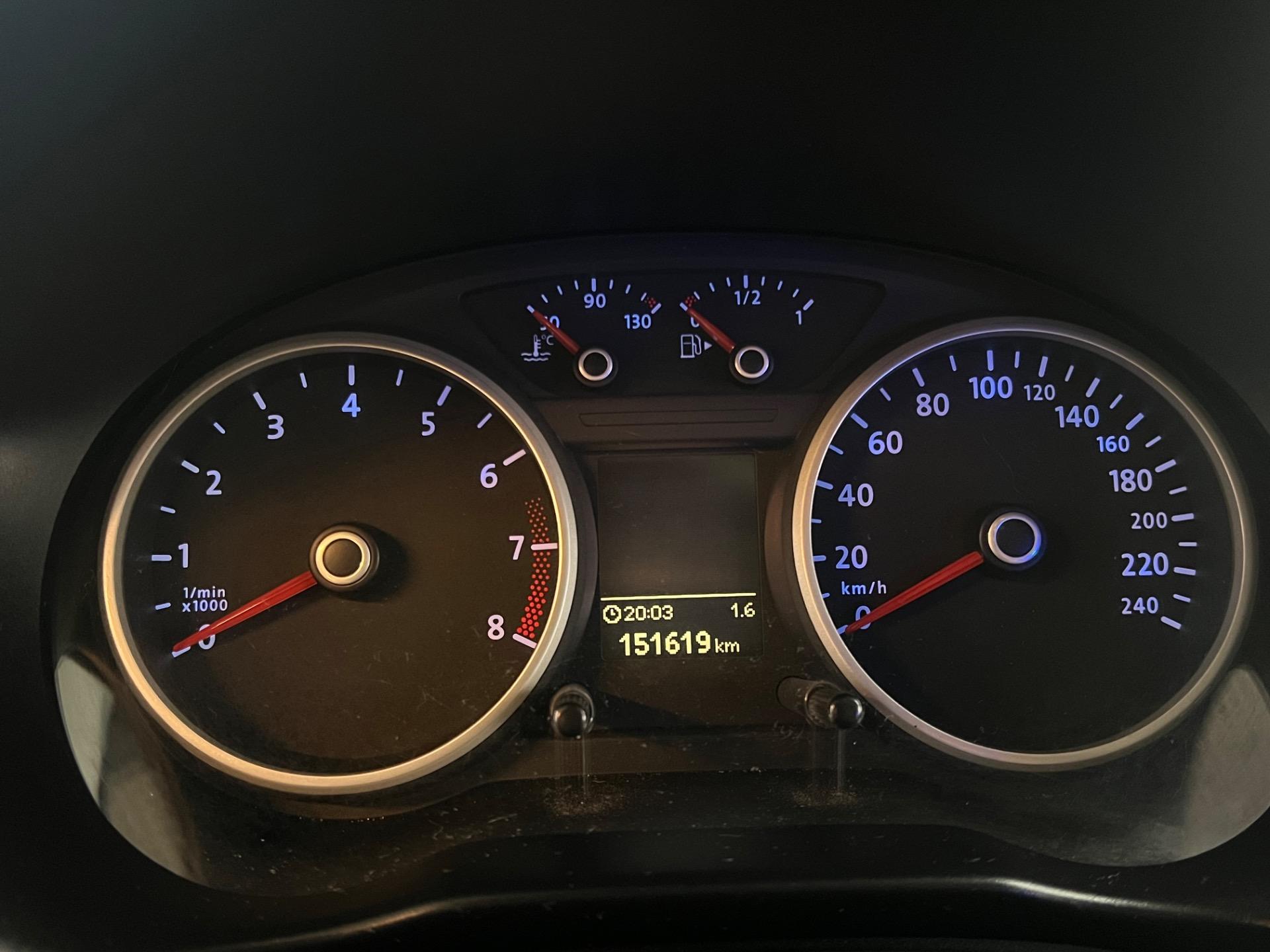VOLKSWAGEN Voyage - Foto