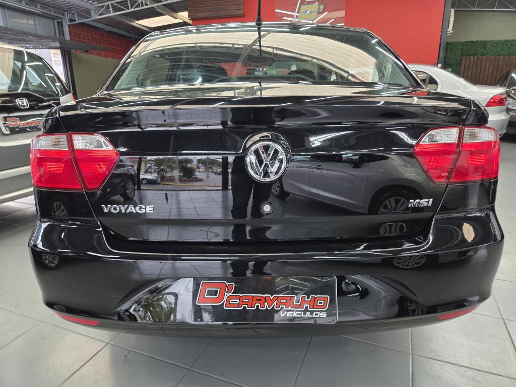 VOLKSWAGEN Voyage - Foto