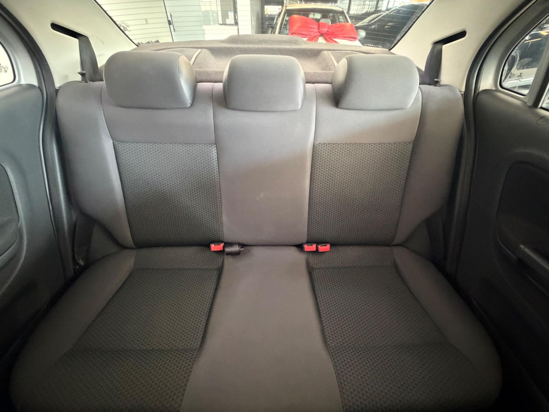 VOLKSWAGEN Voyage - Foto