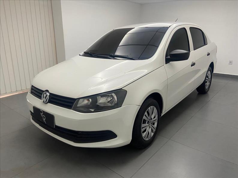 VOLKSWAGEN Voyage - Foto