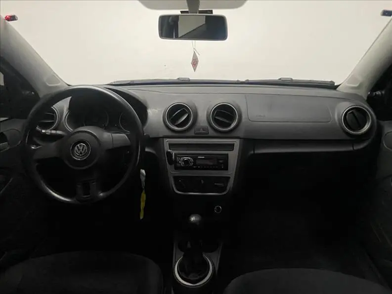 VOLKSWAGEN Voyage - Foto