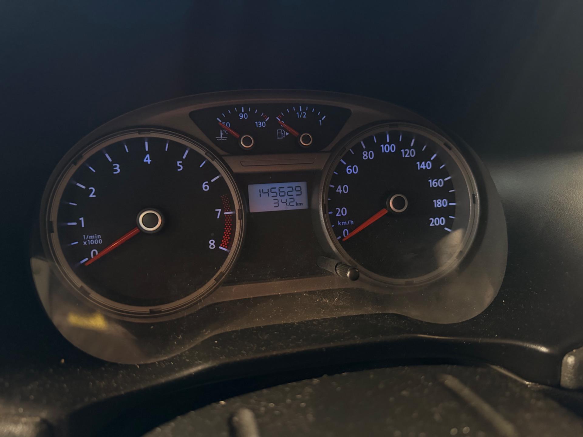 VOLKSWAGEN Voyage - Foto