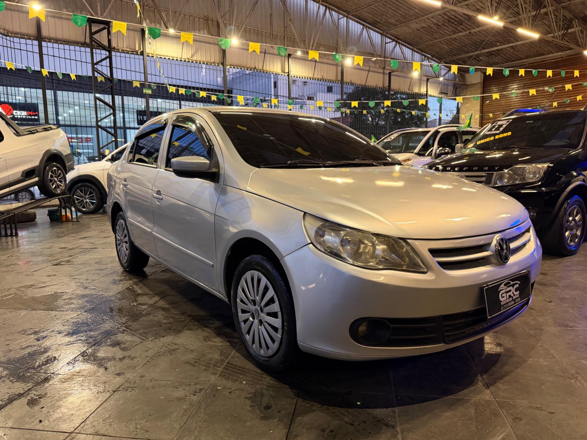 VOLKSWAGEN Voyage
