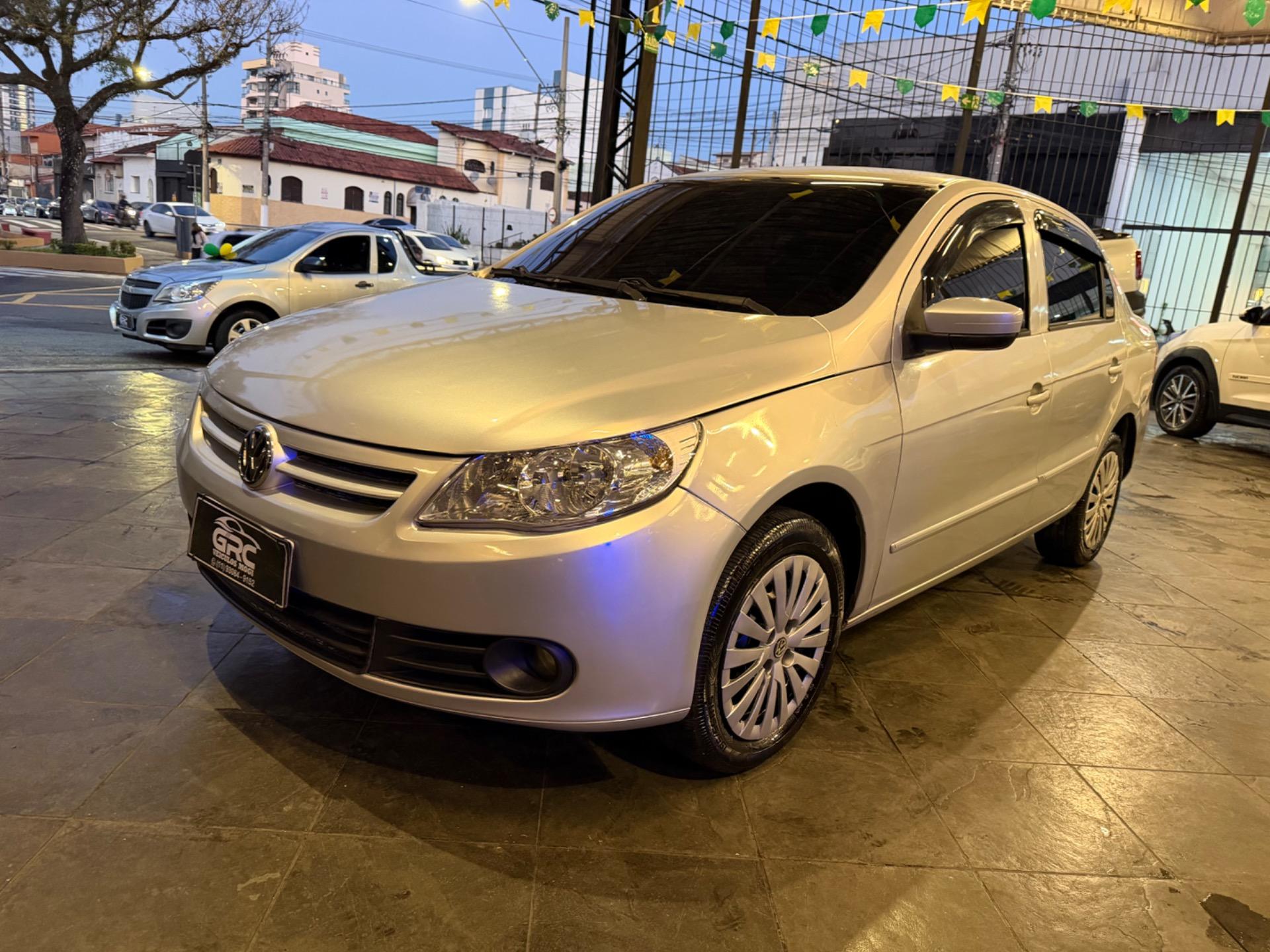 VOLKSWAGEN Voyage - Foto