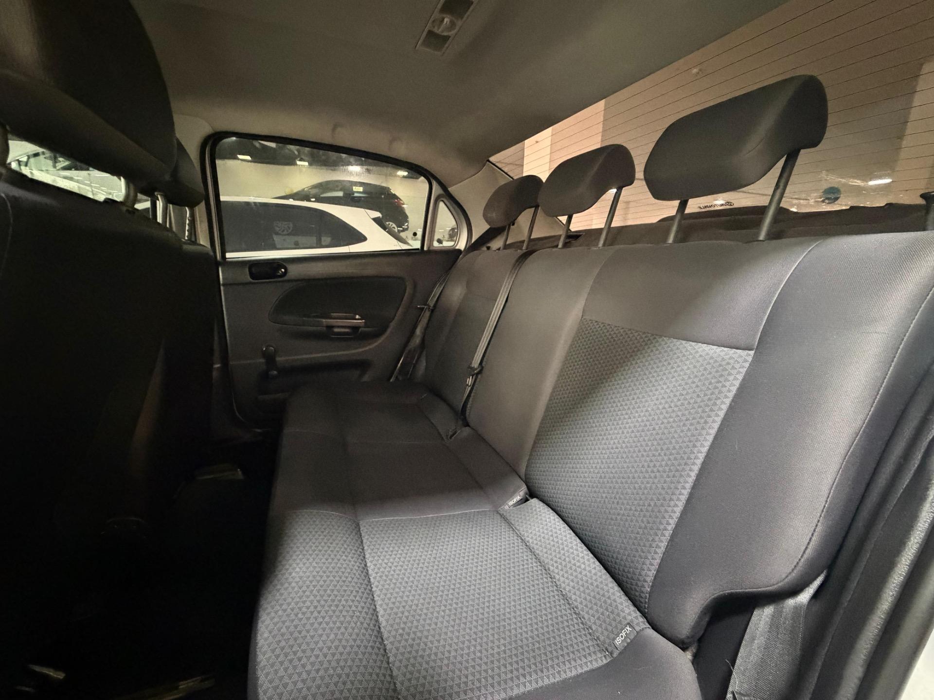 VOLKSWAGEN Voyage - Foto