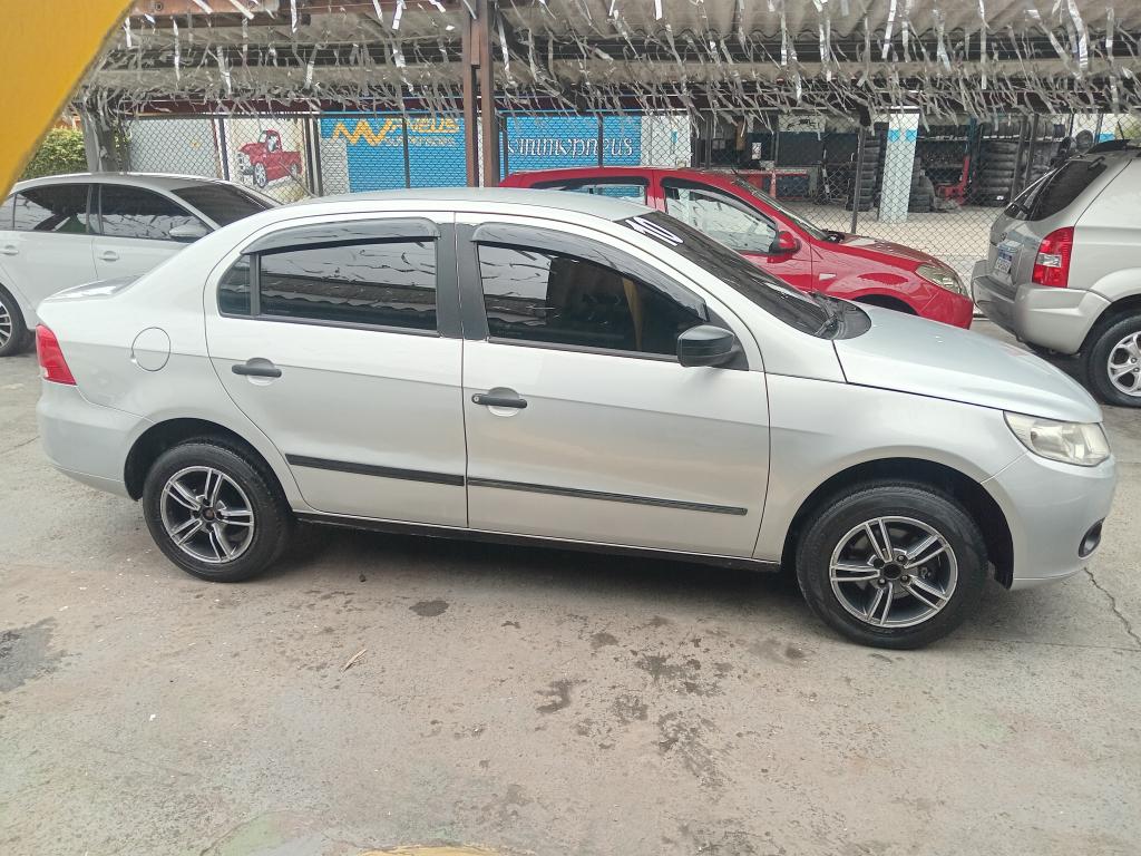 VOLKSWAGEN Voyage - Foto