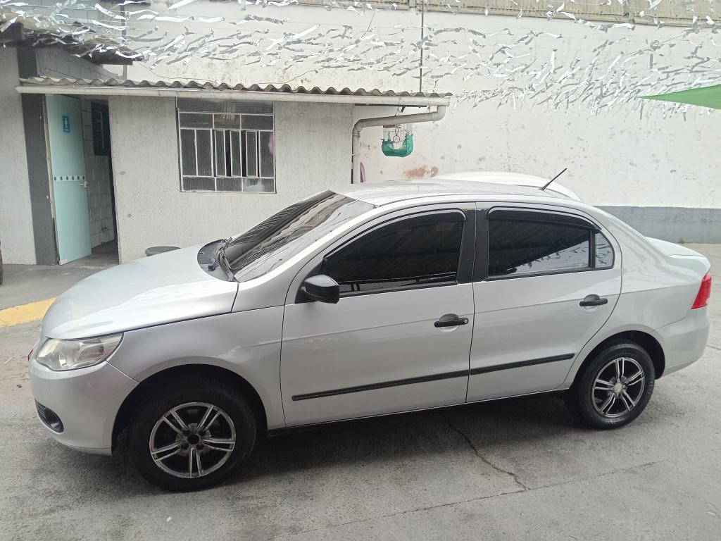 VOLKSWAGEN Voyage - Foto