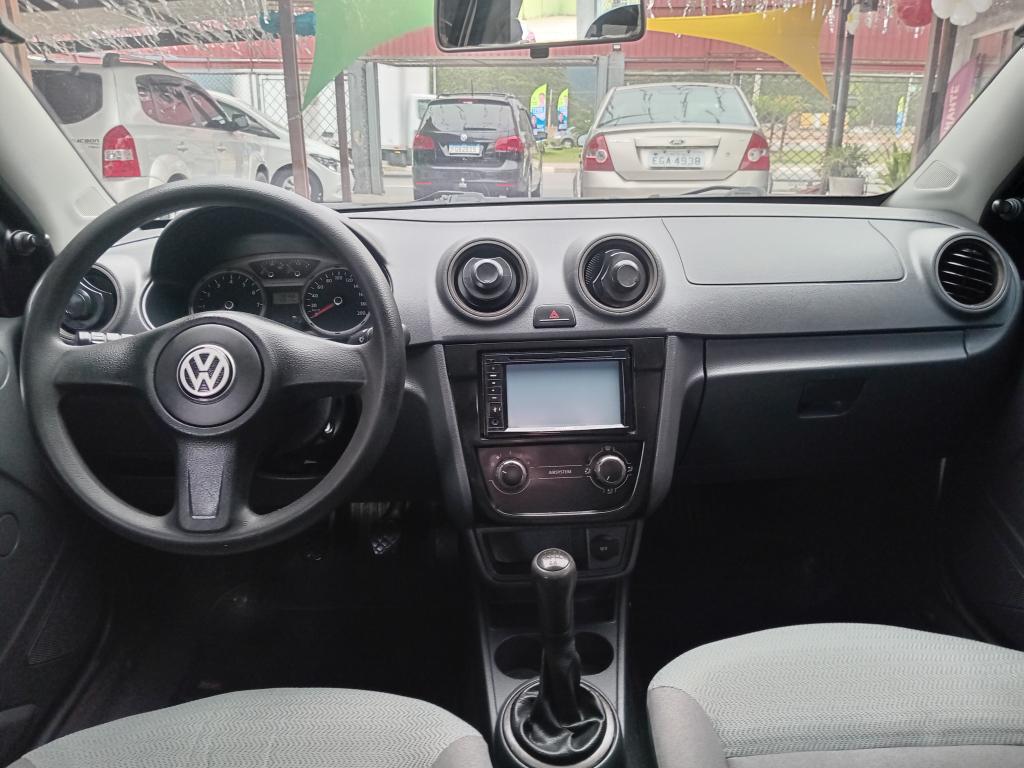 VOLKSWAGEN Voyage - Foto