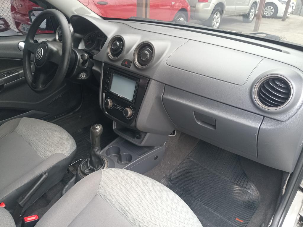 VOLKSWAGEN Voyage - Foto
