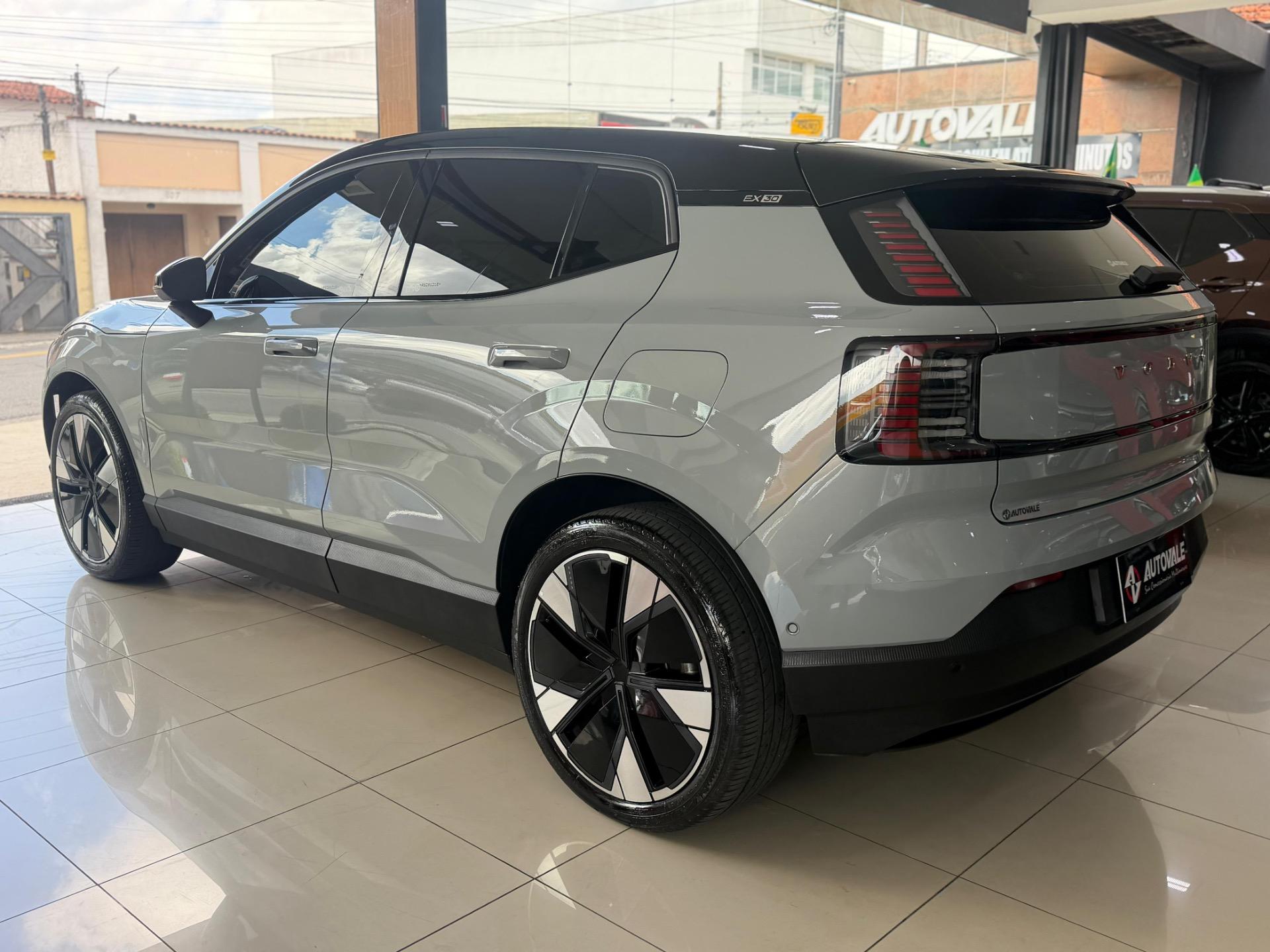 VOLVO EX30 - Foto