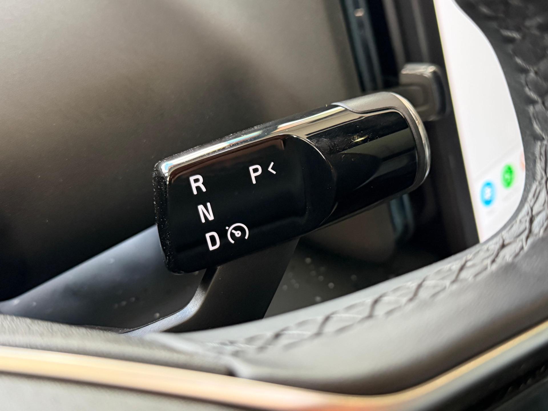 VOLVO EX30 - Foto