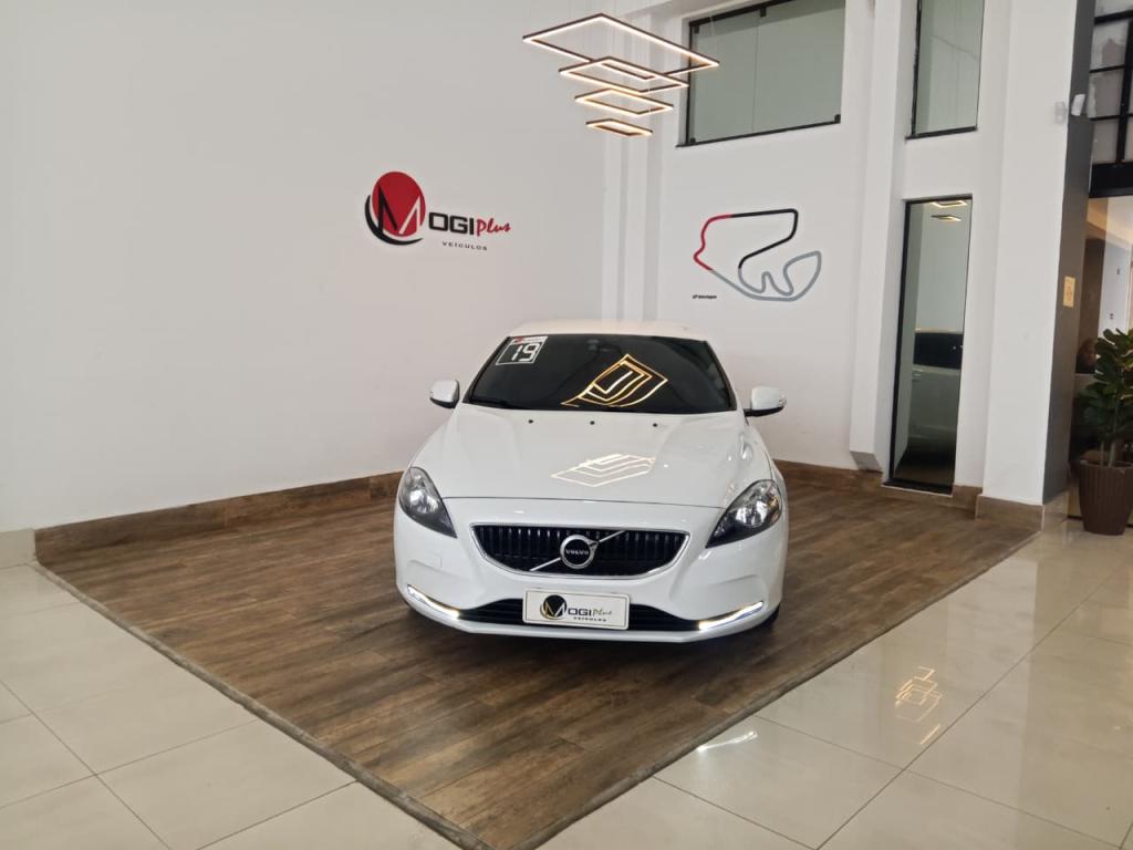 VOLVO V40 - Foto