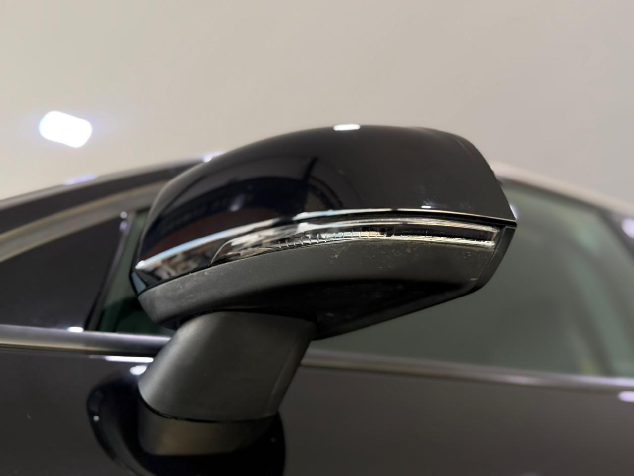 VOLVO XC40 - Foto