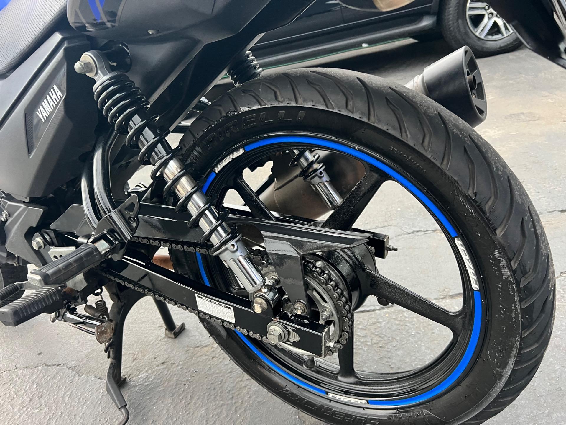 YAMAHA Fazer YS 150 - Foto