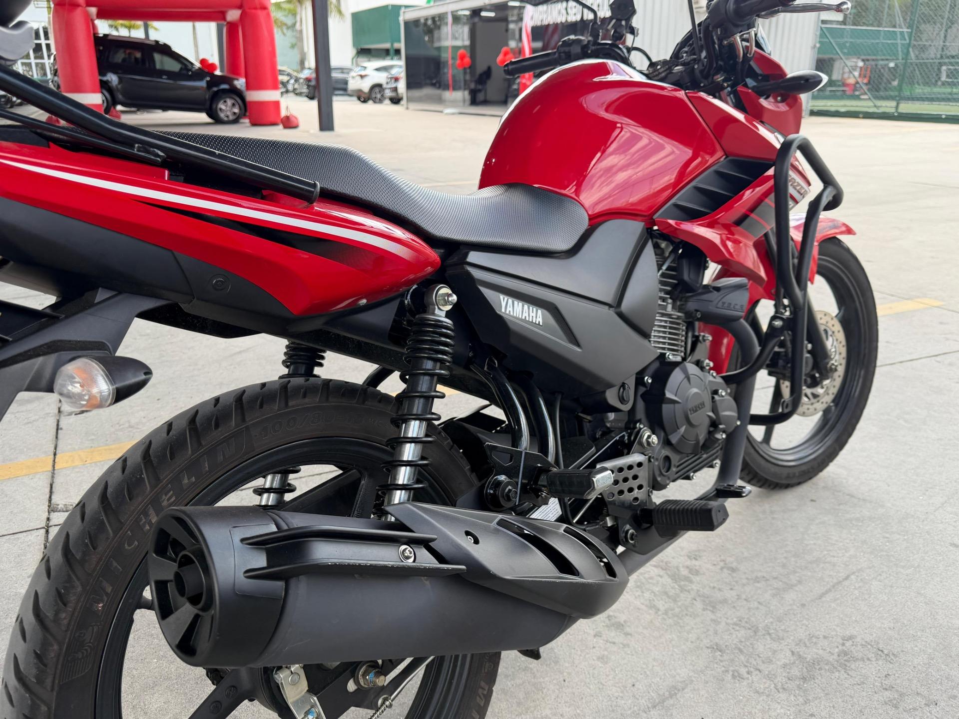YAMAHA Fazer YS 150 - Foto
