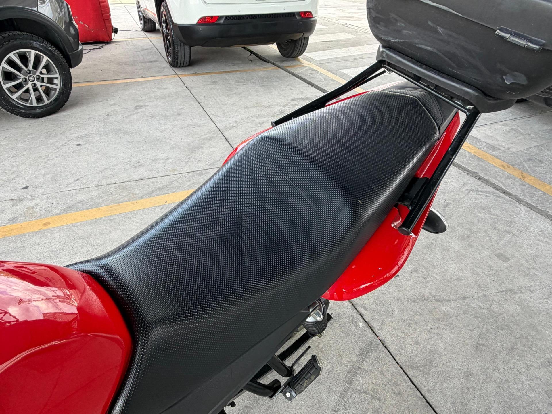 YAMAHA Fazer YS 150 - Foto