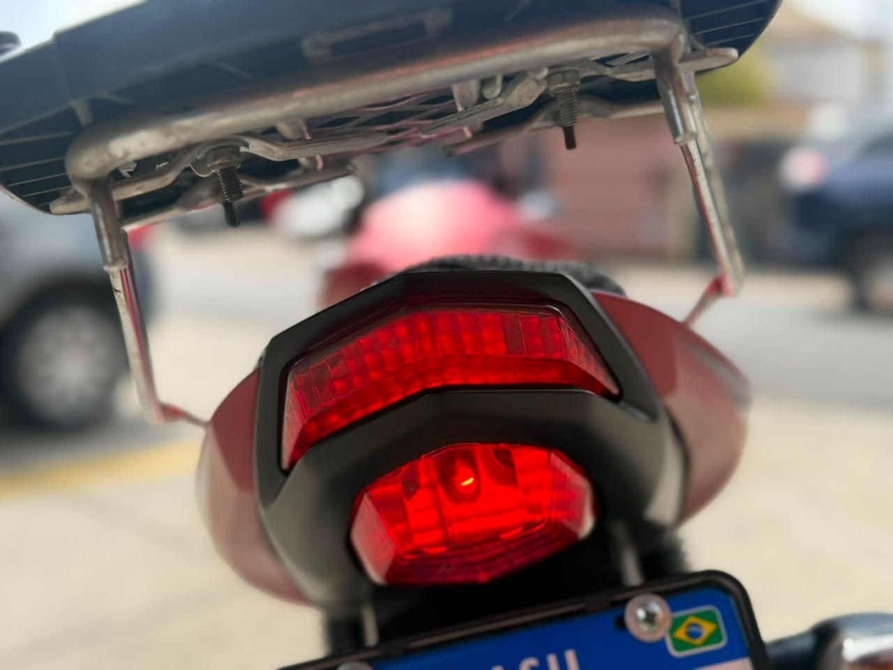 YAMAHA Fazer YS 150 - Foto