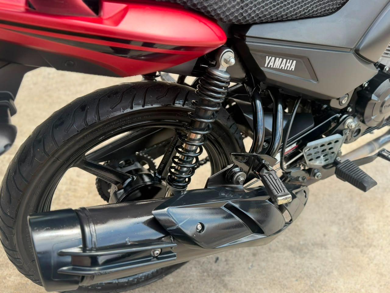 YAMAHA Fazer YS 150 - Foto
