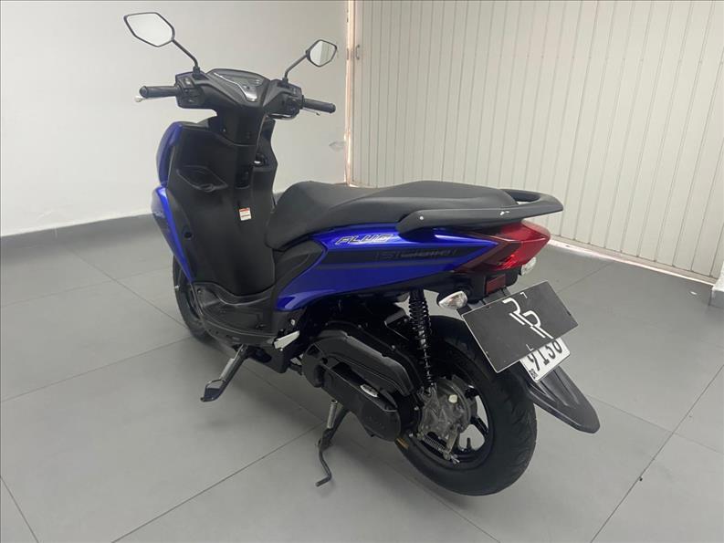 YAMAHA Fluo 125 - Foto