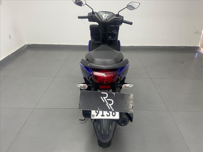 YAMAHA Fluo 125 - Foto